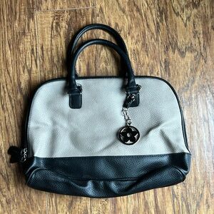 Bueno handbag